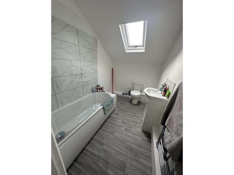 1 bed property in Clare Street, Cardiff